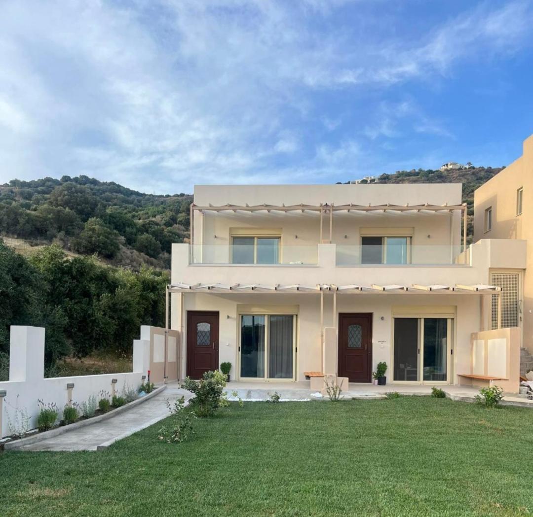 Vegera Holiday Homes 普拉基亚斯 外观 照片